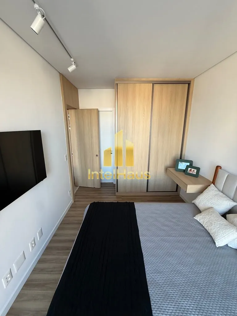 Imagem Apartamento à venda no Batel, em localização privilegiada na Avenida Vicente Machado, próximo a ...