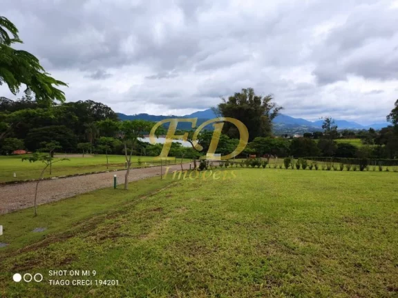 Imagem LINDO LOTE A VENDA EM CONDOMÍNIO EM PIRACAIA COM ACESSO A RE
