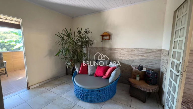 Imagem Casa a venda em Betim MG / bairro Bom Retiro