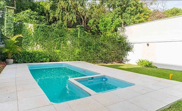 Imagem Casa de Condomínio em Hípica