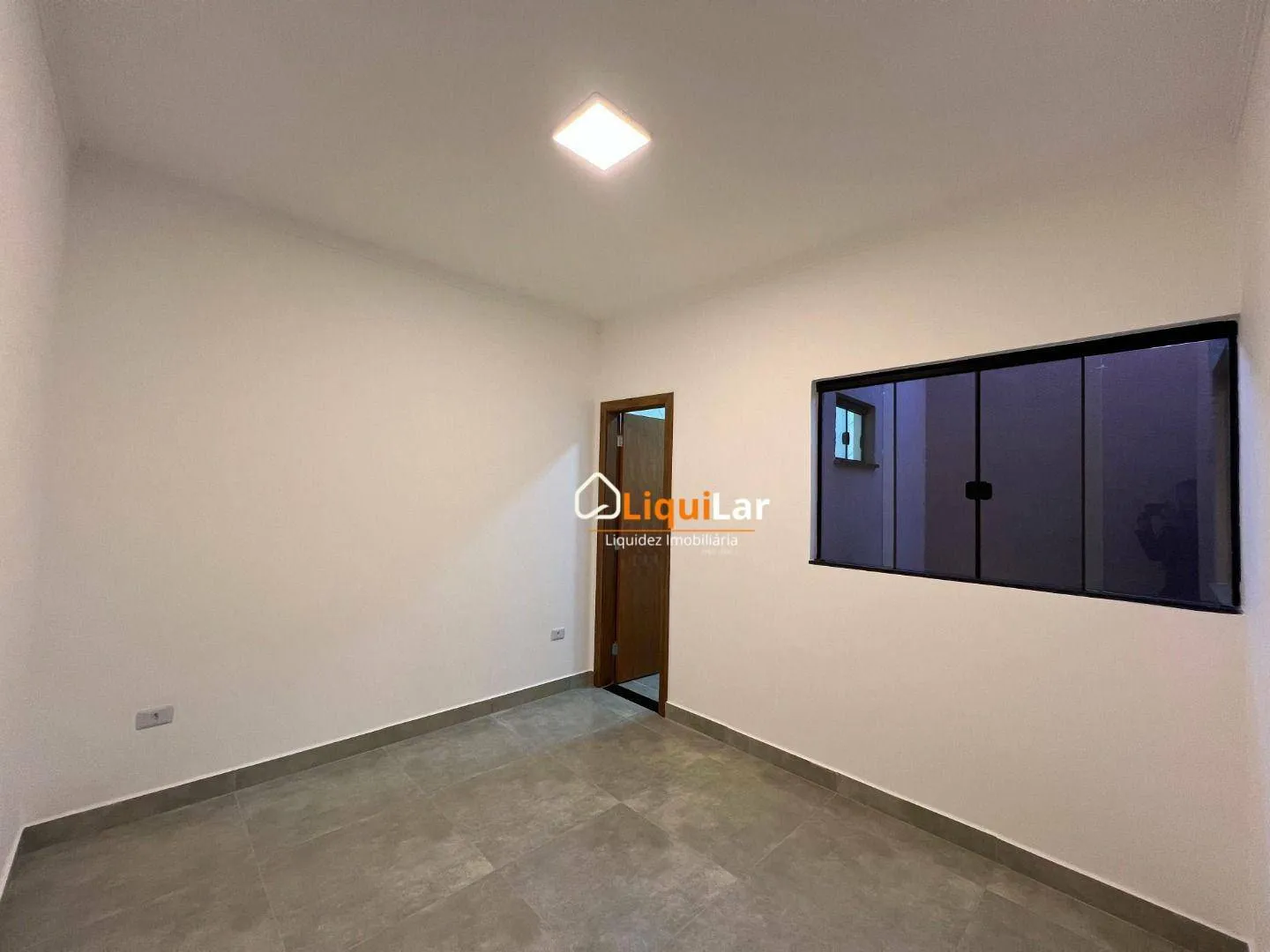 Imagem Casa Térrea no Coronel Antonino | Excelente Acabamento e Suíte
