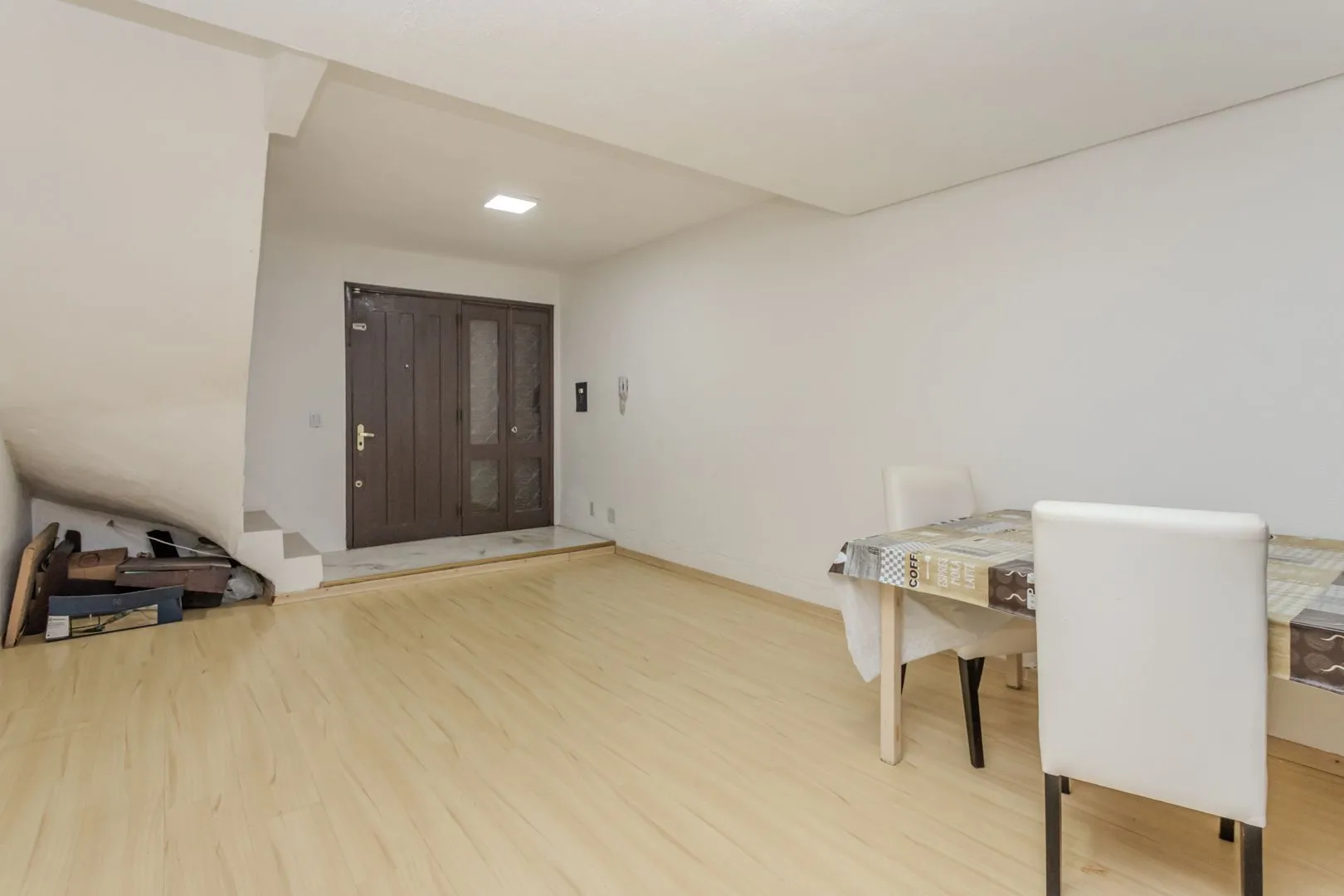 Imagem Casa em Condomínio no Jardim Ypu de 2 dormitórios e vaga DESOCUPADA