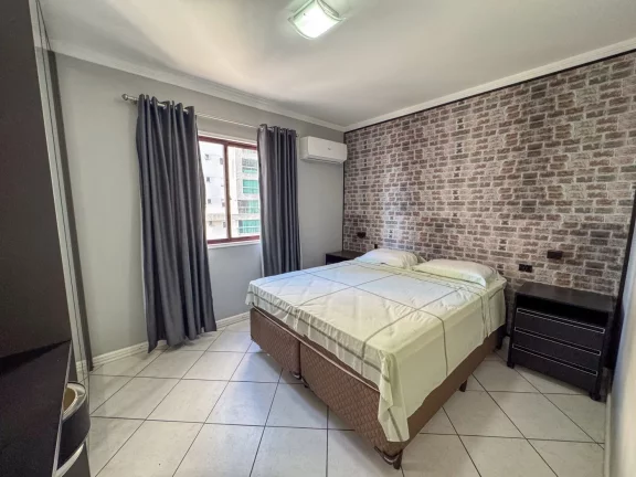 Imagem Apartamento Quadra Mar para Venda em Balneário Camboriú, CENTRO, 3 dormitórios, 1 suíte, 2 banheiros, 1 vaga