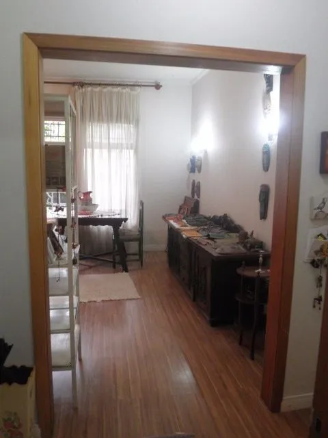 Imagem Casa para Venda - 330m², 4 dormitórios, Menino Deus