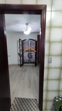 Imagem Sobrado para Venda em São Paulo, Vila Nhocune, 3 dormitórios, 1 suíte, 3 banheiros, 4 vagas