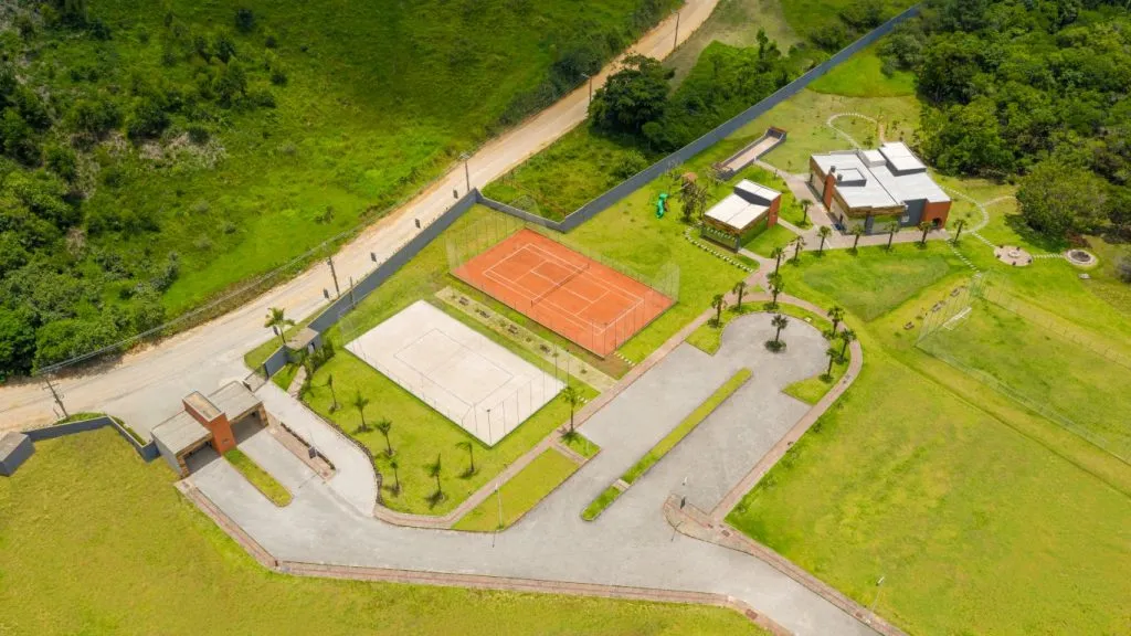 Imagem Terreno à venda com 600m2 por R$ 1.050.000,00
