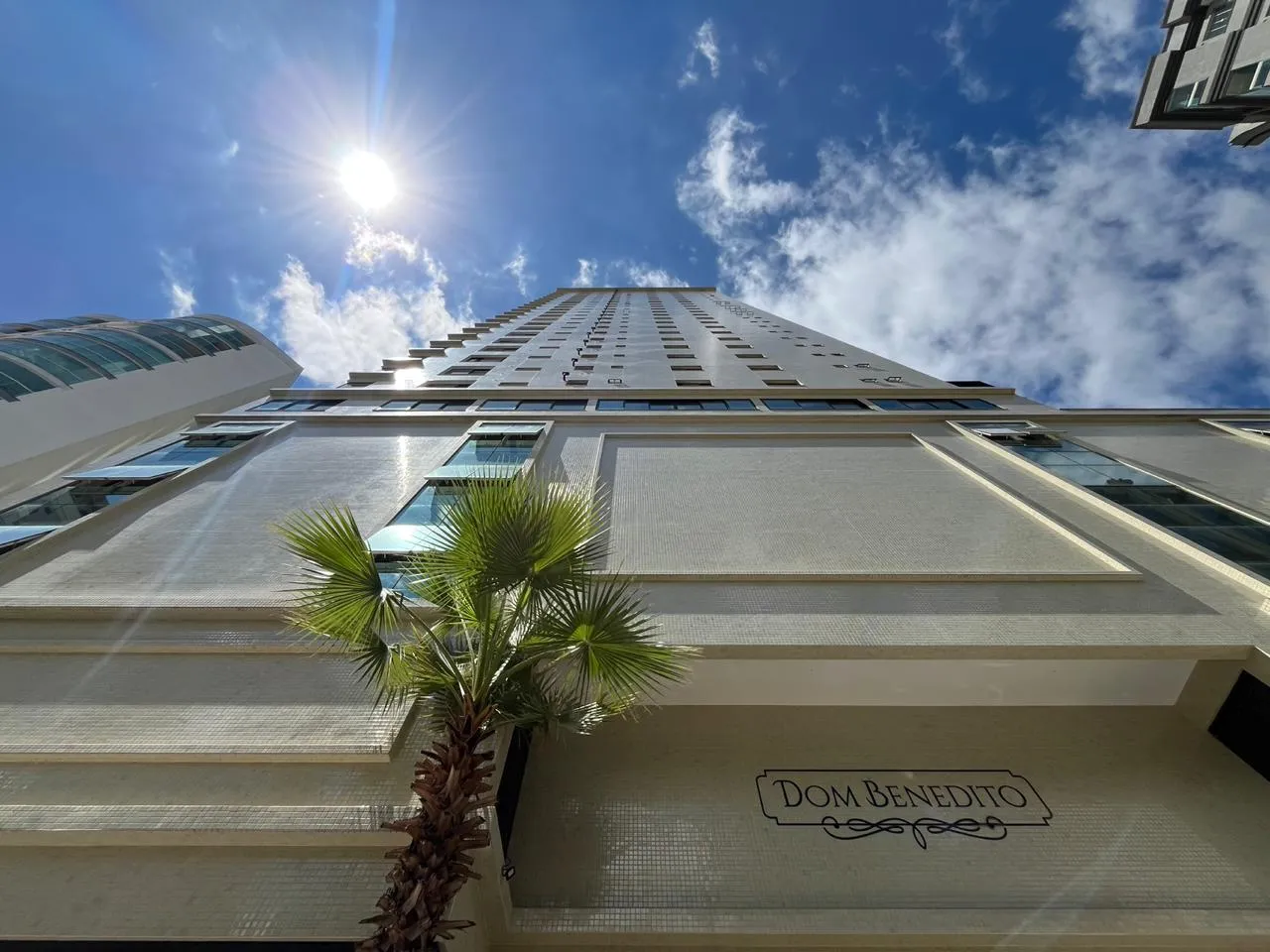 Imagem Apartamento com vista para o mar à venda com 137m2 por R$ 2.633.367,00