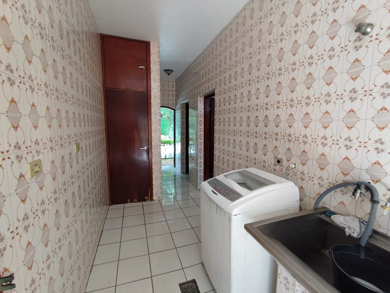 Imagem Comercial à venda 4 Quartos, 1 Suite, 4 Vagas, 600M², São Benedito, Pindamonhangaba - SP