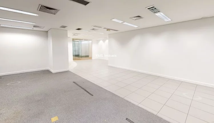 Imagem Loja com 701m² para locação na Av. Paulista.