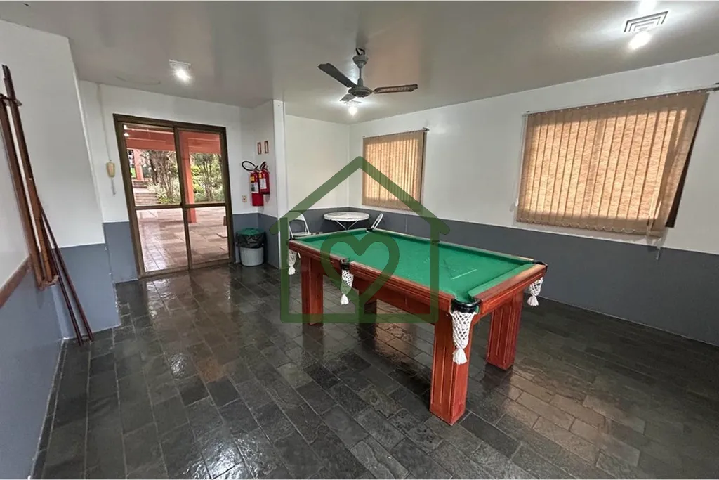 Imagem No Bairro Jardim Carvalho, na Avenida Protásio Alves n° 7157, apartamento com 3 dormitórios, deso...