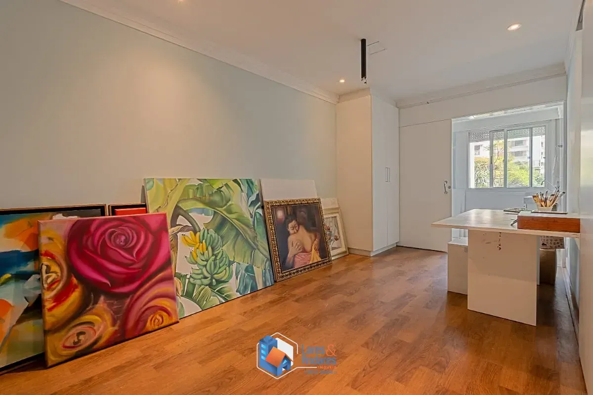 Imagem Duplex para venda em Indianópolis com 5 quartos, sendo 3 suítes, 288m²