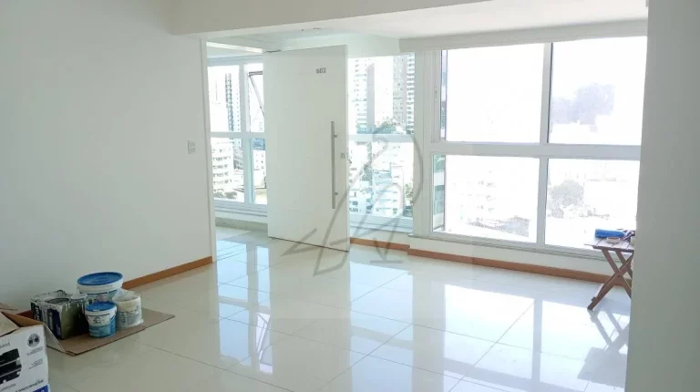 Imagem Vendo Excelente 4 Quartos, 187m2, Barra avenida, Salvador, Barra