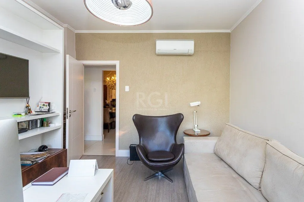 Imagem Apartamento no Centro - 2 dormitórios - reformado e mobiliado