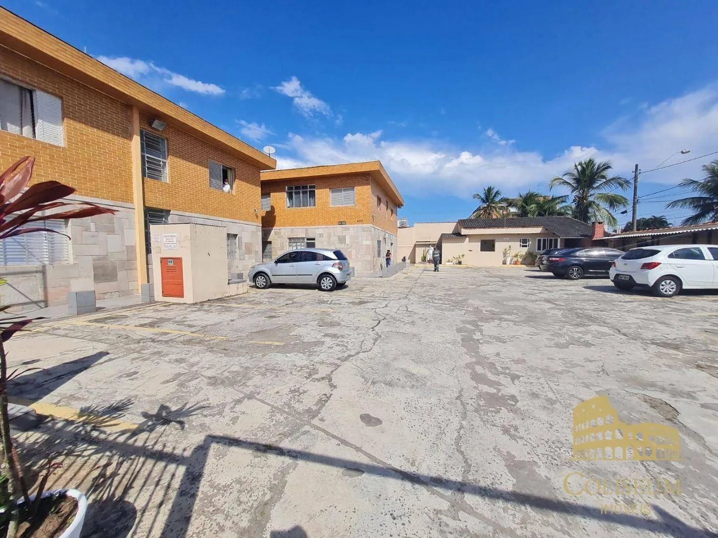 Imagem Kitnet com 1 dormitório à venda, 32 m² por R$ 195.000,00 - Caiçara. - Praia Grande/SP