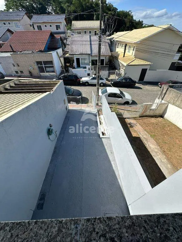 Imagem Sobrado com 2 Dormitórios no Bairro Bela Vista - Conforto e Praticidade em Palhoça