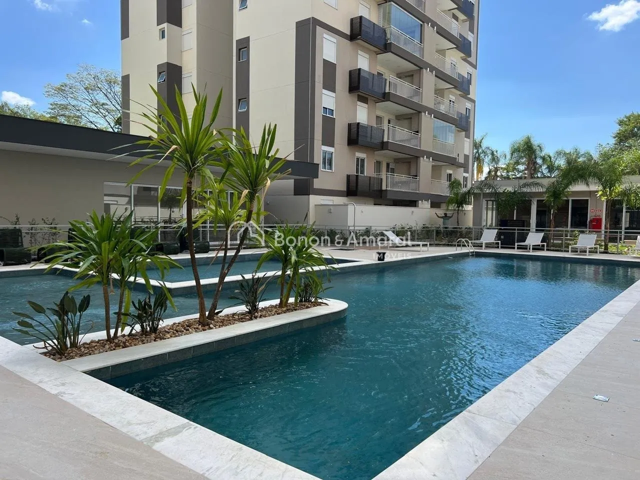 Imagem Excelente apartamento de 97 m2, nunca habitado, com planejados