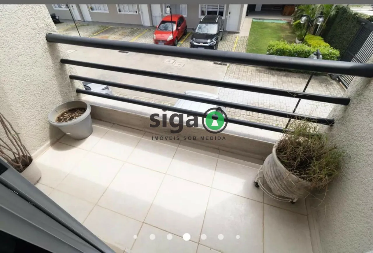 Imagem Casa em Condomínio com Suíte e 2 Vagas em Ambiente Exclusivo.