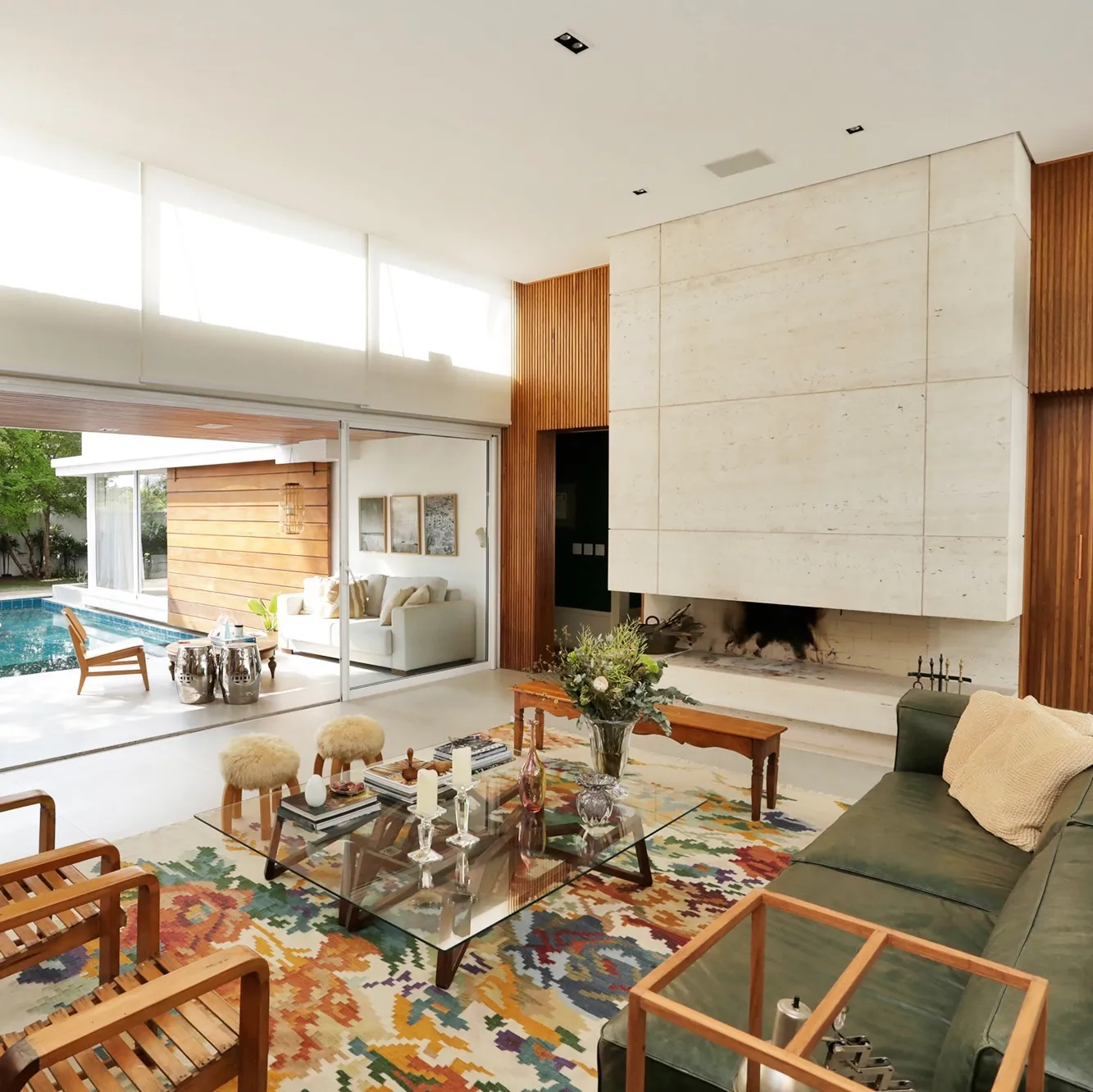 Imagem Casa 4 Suites Alto de Pinheiros premiada na Bienal de Arquitetura Linda