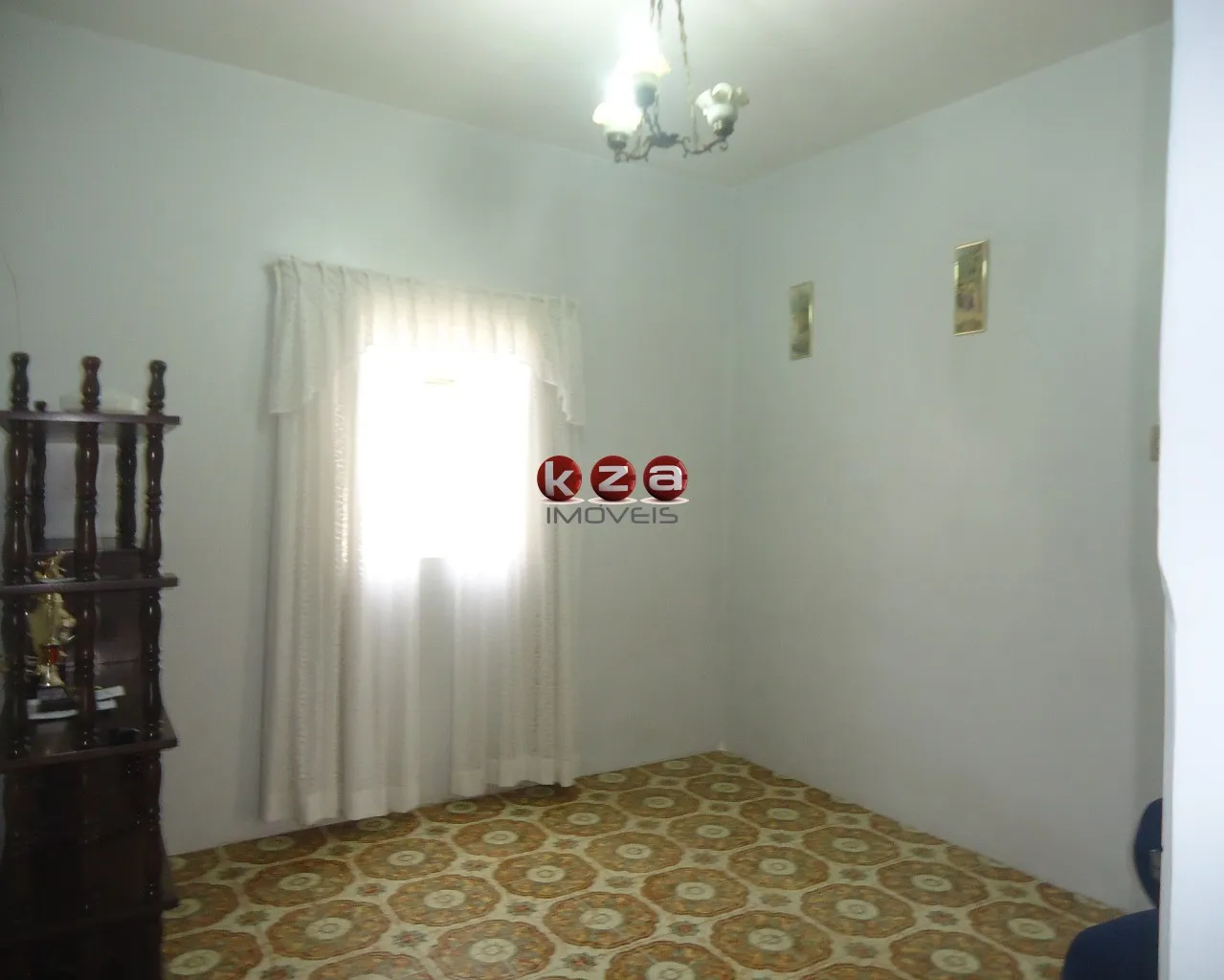 Imagem Casa de 3 quartos na Vila Angeli, Valinhos-SP: 159m², 2 banheiros. Agende sua visita!