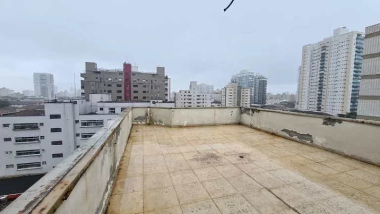 Imagem Vendo ou alugo apenas o prédio todo, são 1581 metros de área construída, dividido em 7 andares com 2 salas por andar. Cada laje tem em torno de 185m²