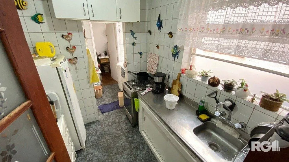 Imagem Apartamento à venda no Menino Deus, com 3 quartos (sendo 1 suíte), 3 banheiros, 1 vaga de garagem.- Cód. RP390226