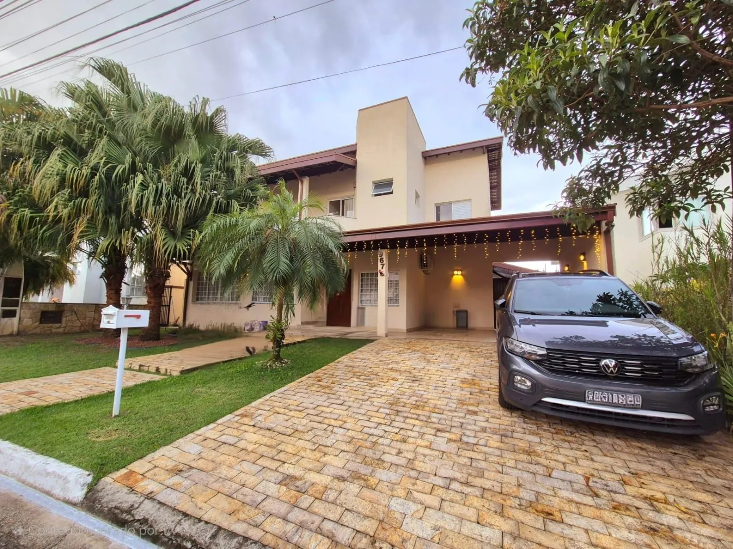Foto do imóvel Luxuosa Casa com Piscina, Área Gourmet e Conexão com a Natureza no Condomínio Real Ville - 435 m² de Terreno