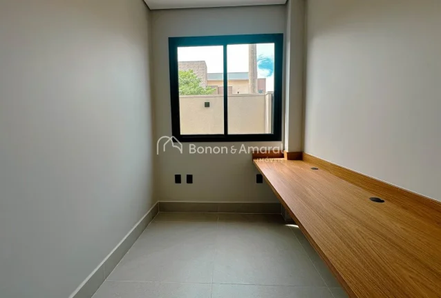 Imagem Maravilhoso Sobrado, acabamento de primeira, com 3 quartos sendo 3 suítes e a master com closet, co...