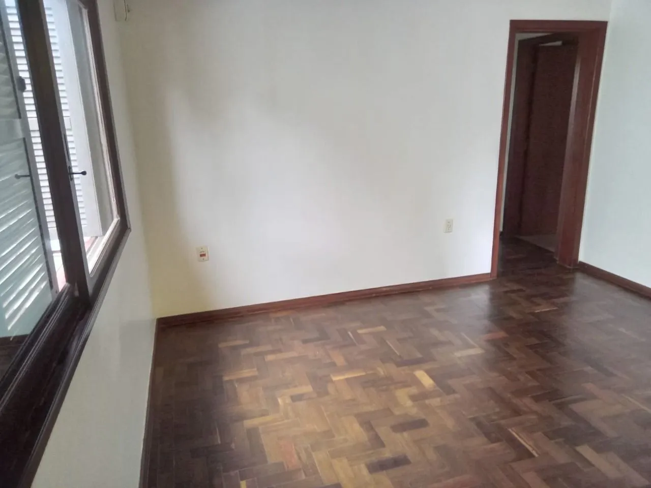 Imagem Casa com 3 dormitórios , 2 vagas de garagem fechada !