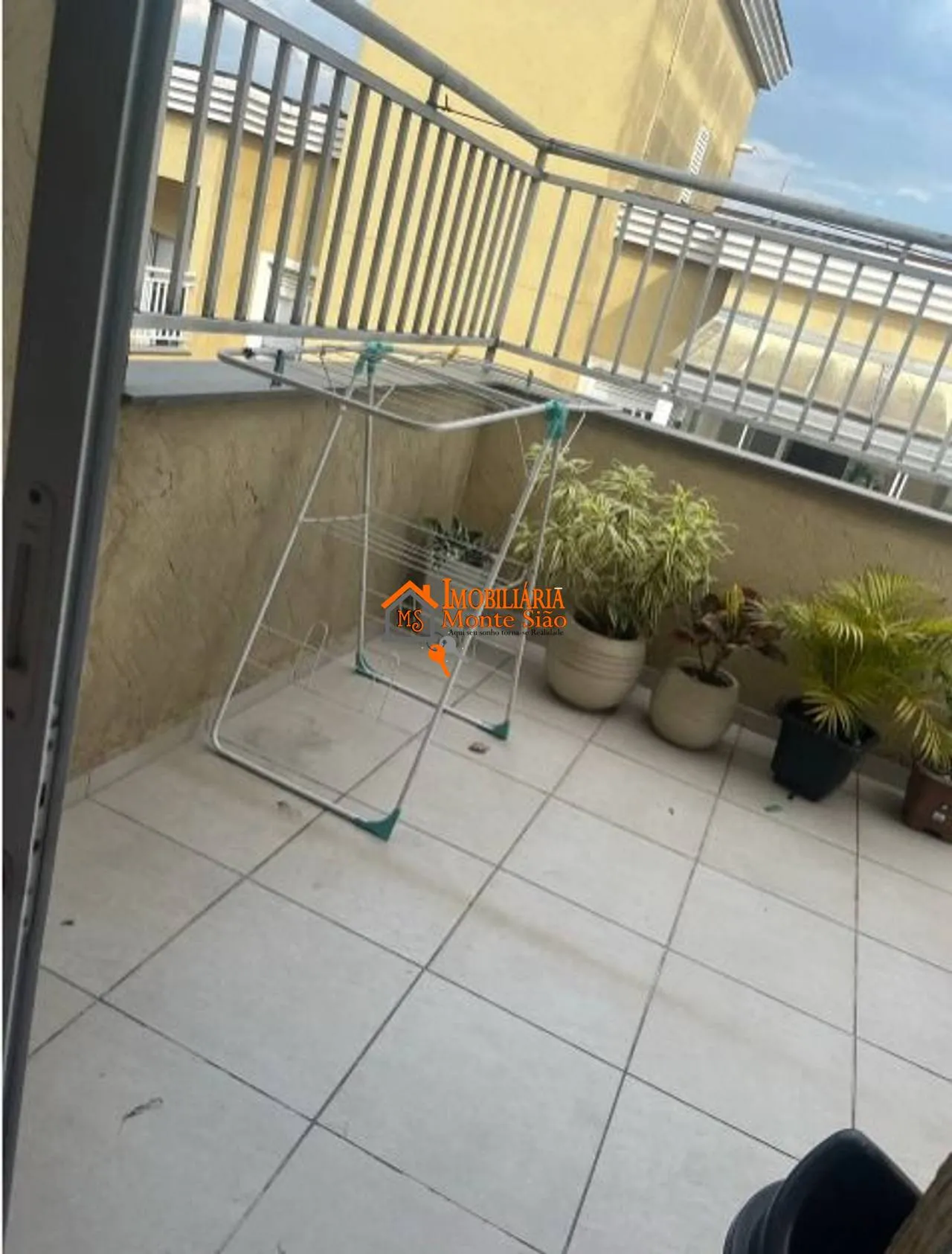 Imagem Apartamento Duplex com 2 dormitórios à venda, 84 m² por R$ 340.000,00 - Jardim Silvestre - Guarulhos/SP