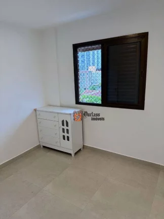 Imagem Apartamento com 2 dormitórios à venda, 60 m² por R$ 330.000 - Enseada - Guarujá/SP