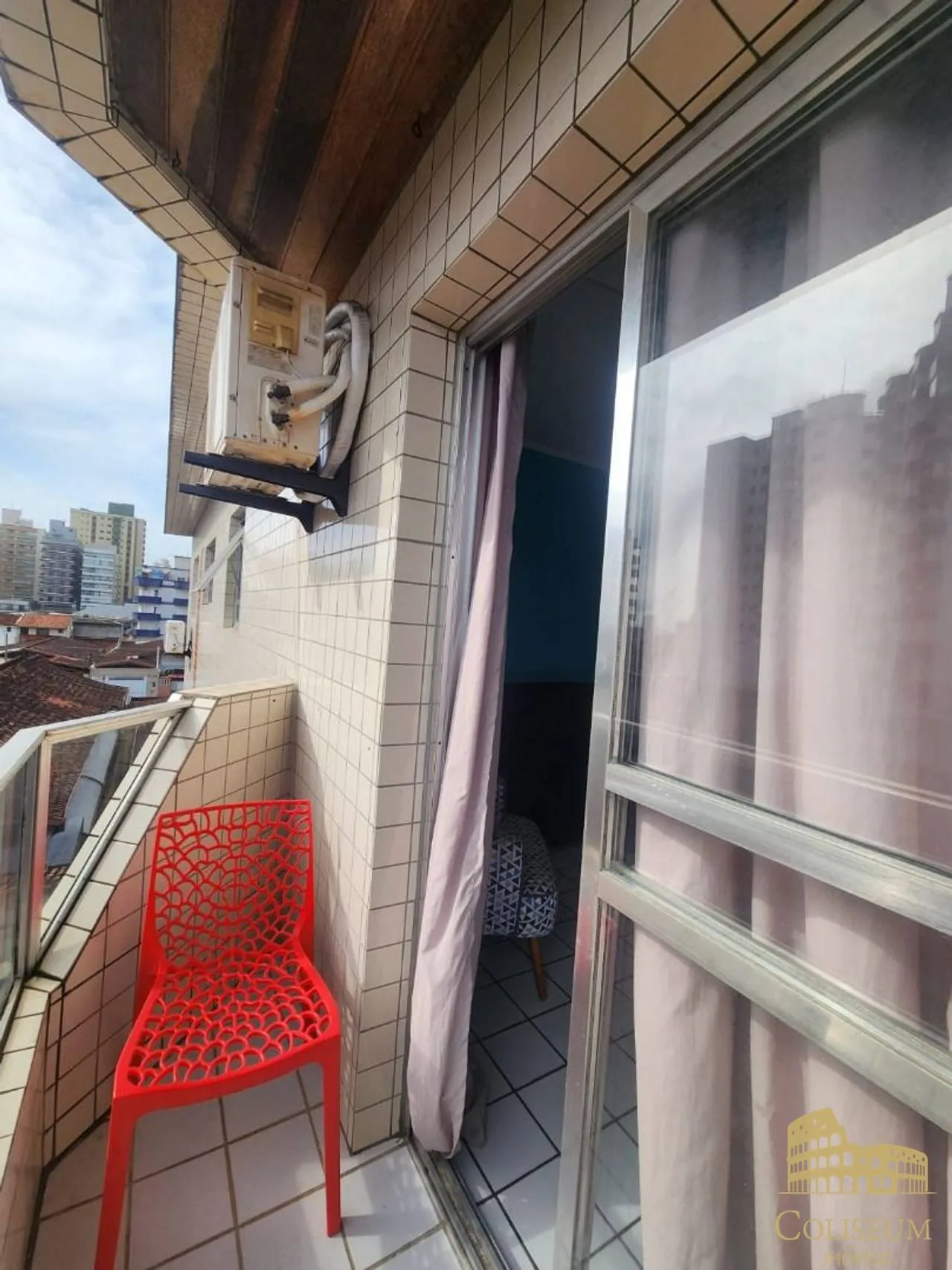 Imagem Apartamento com 1 dormitório à venda, 51 m² por R$ 255.000,00 - Tupi - Praia Grande/SP