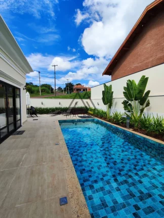 Imagem Casa de Luxo com Vista para a Cuesta e Lago - Ninho Verde 2, Pardinho/SP.