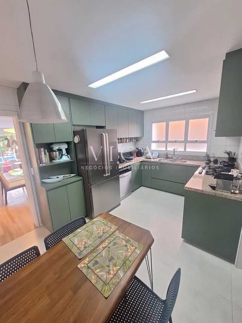 Imagem Alphaville |360m² Casa com Piscina e 3 Suítes | Locação R$ 14.000,00