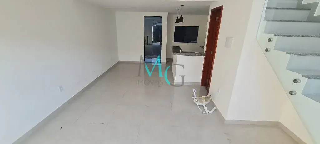 Imagem Casa com 2 dormitórios à venda, 80 m² por R$ 295.000,00 - Campo Grande - Rio de Janeiro/RJ