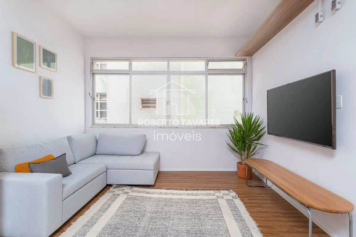 Imagem Apartamento Mobiliado e totalmente Reformado! 145 m2 úteis 5dts e 3 suítes, cozinha aberta para sala - Está a duas quadras da Av. Paulista.