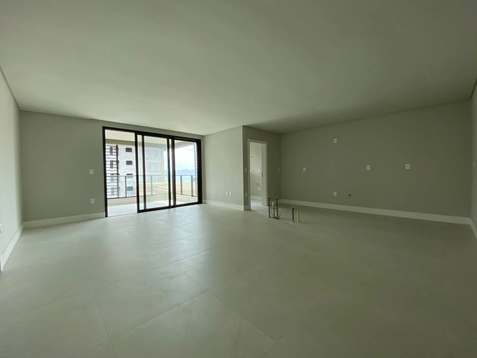 Imagem Apartamento com vista para o mar à venda com 133m2 por R$ 2.500.000,00