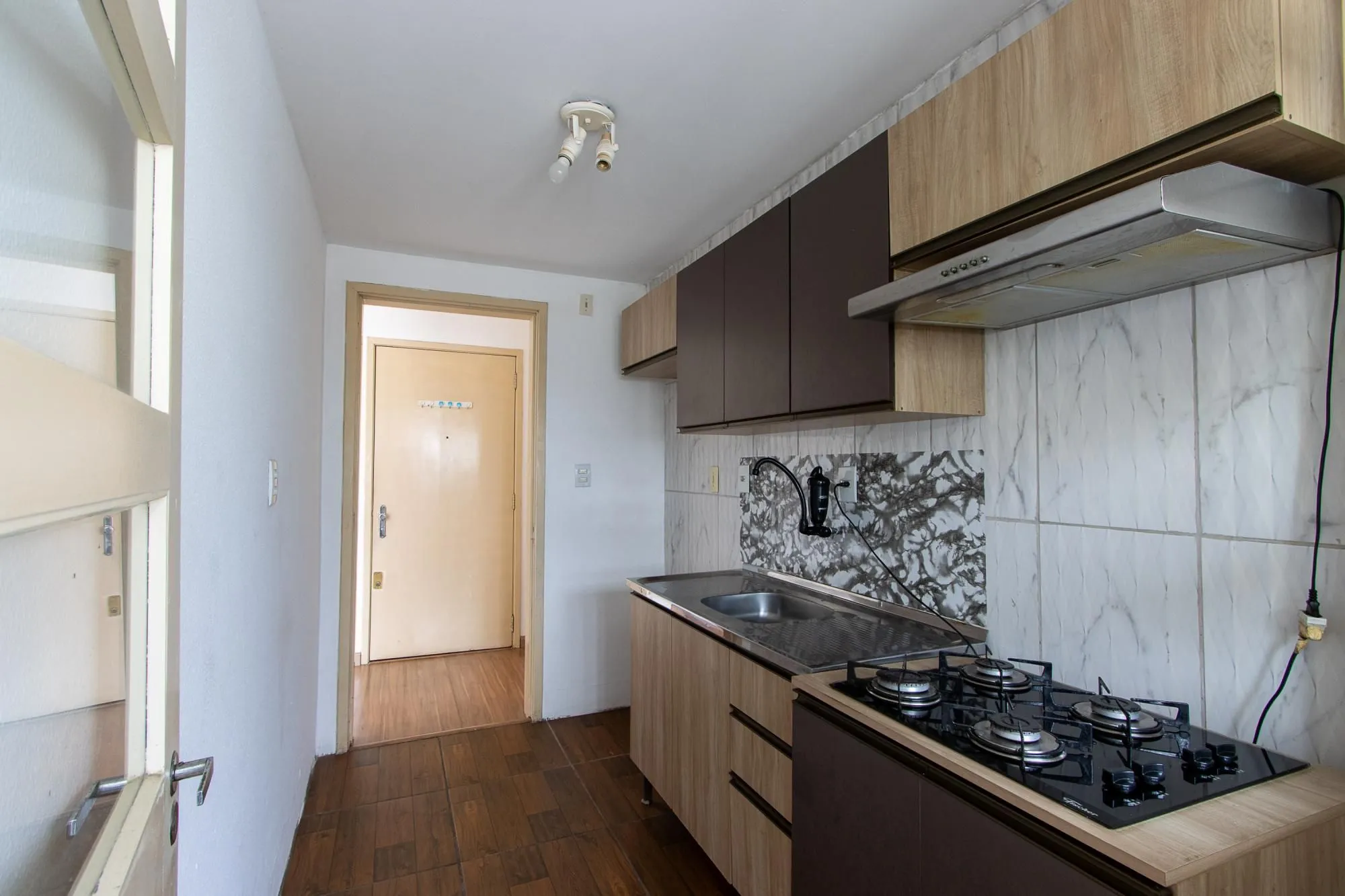Imagem Apartamento 2 quartos, com 1 vaga escriturada - Bairro Tristeza