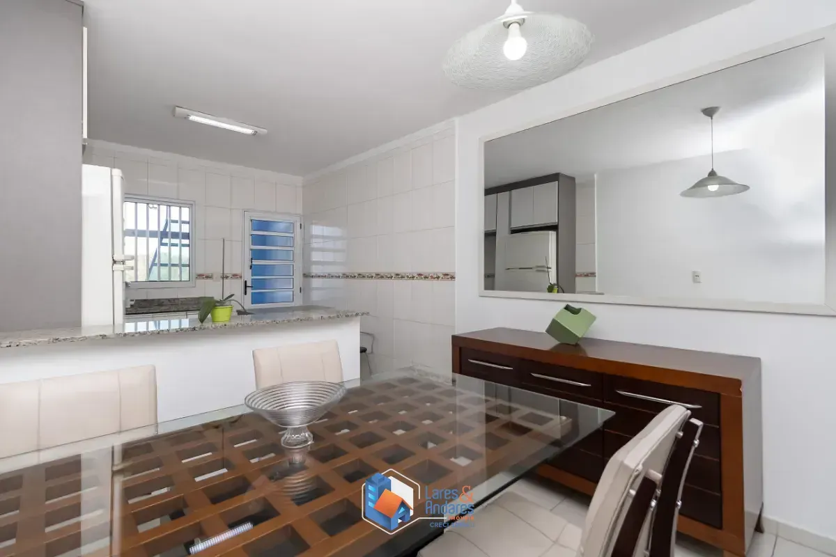 Imagem Sobrado para venda em Jardim Nossa Senhora do Carmo com 3 quartos, sendo 1 suíte, 152m²