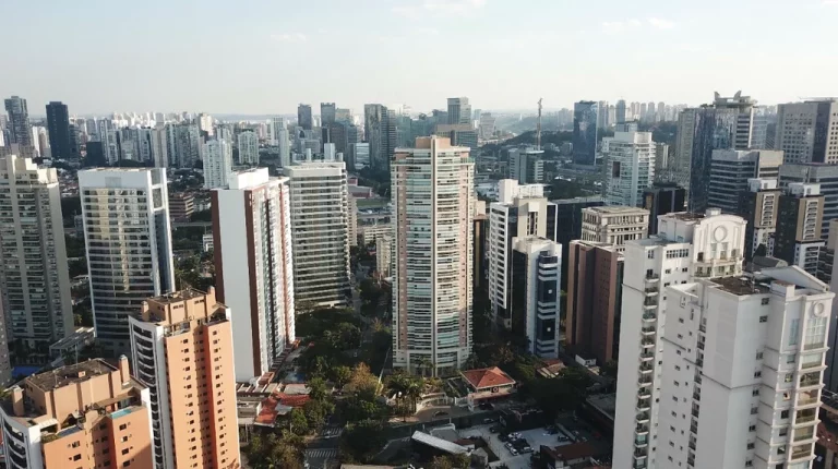 Imagem Apartamento à venda em São Paulo, Cidade Monções, com 3 quartos, 240m2