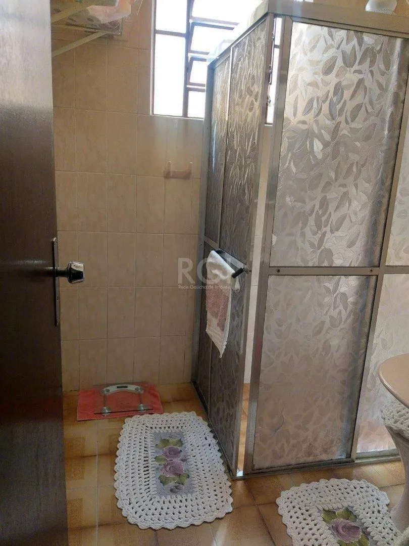 Imagem Casa para Venda - 347m², 5 dormitórios, sendo 2 suites, 2 vagas - Tristeza