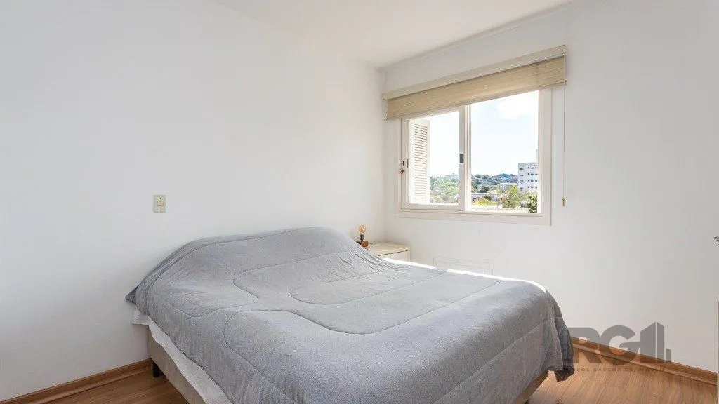 Imagem Casa em condomínio de 109m² - 3 dormitórios, 1 suíte e 1 vaga no bairro Teresópolis