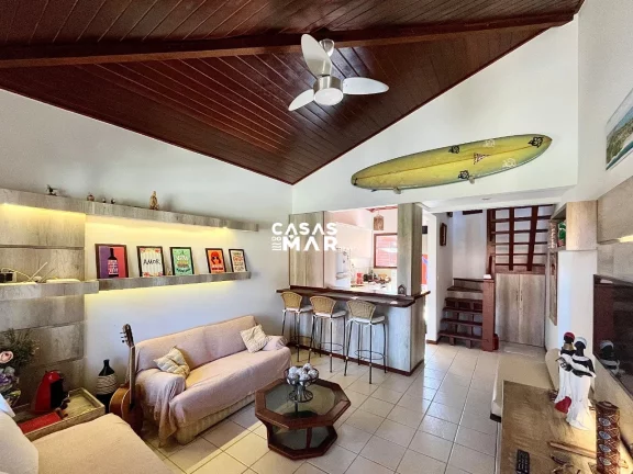 Imagem Excelente Casa em Condomínio, a poucos pasos da praia, Búzios-RJ: 4 Quartos, 3 Suítes, 2 Vagas de Garagem