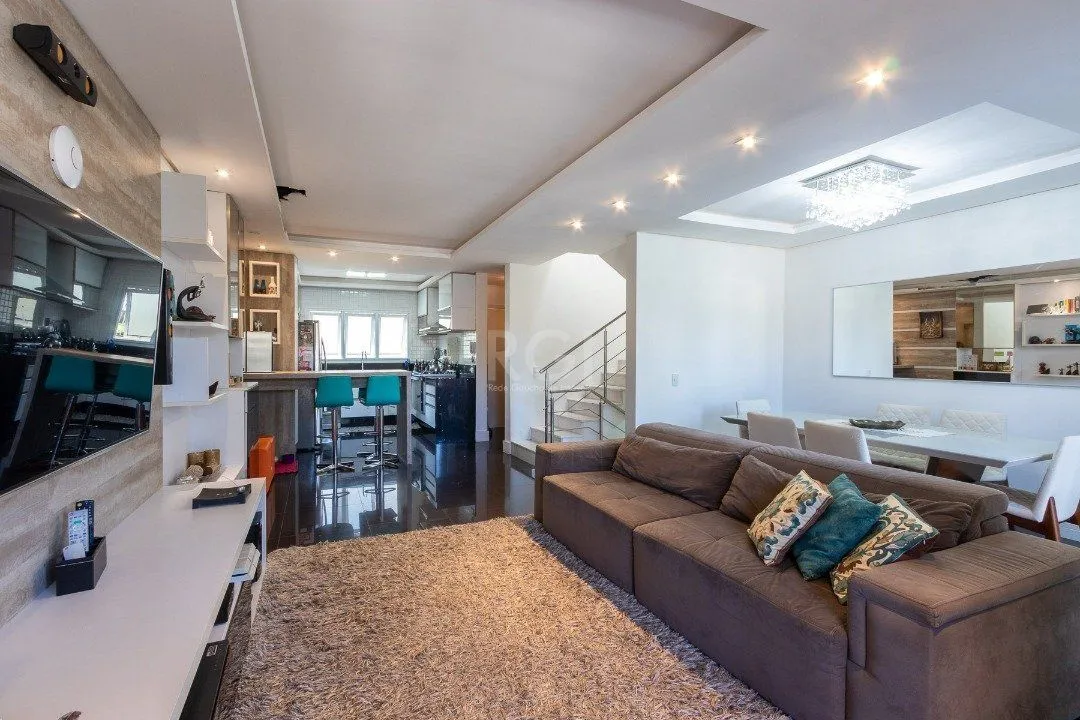 Imagem Casa Condominio para Venda - 245.29m², 3 dormitórios, sendo 1 suites, 2 vagas - Pedra Redonda