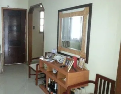 Imagem Casa para Venda - 330m², 5 dormitórios, sendo 1 suites, 7 vagas - Menino Deus
