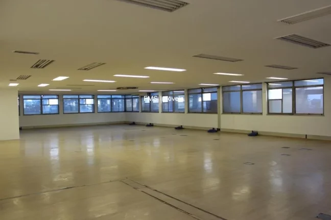 Imagem Prédio Comercial de Alto Padrão em Condomínio - 5 Banheiros, 6 Vagas de Garagem, 517m² - São Paulo, Pinheiros