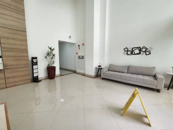 Foto do imóvel Apartamento à Venda em Centro, Mongaguá - SP em AV. MARIO COVAS JR