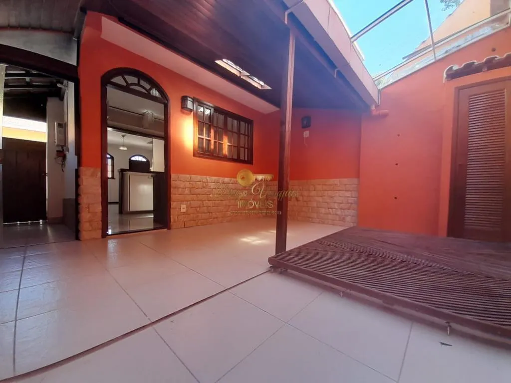 Imagem Casa em Condomínio para Venda em Teresópolis / RJ no bairro Artistas