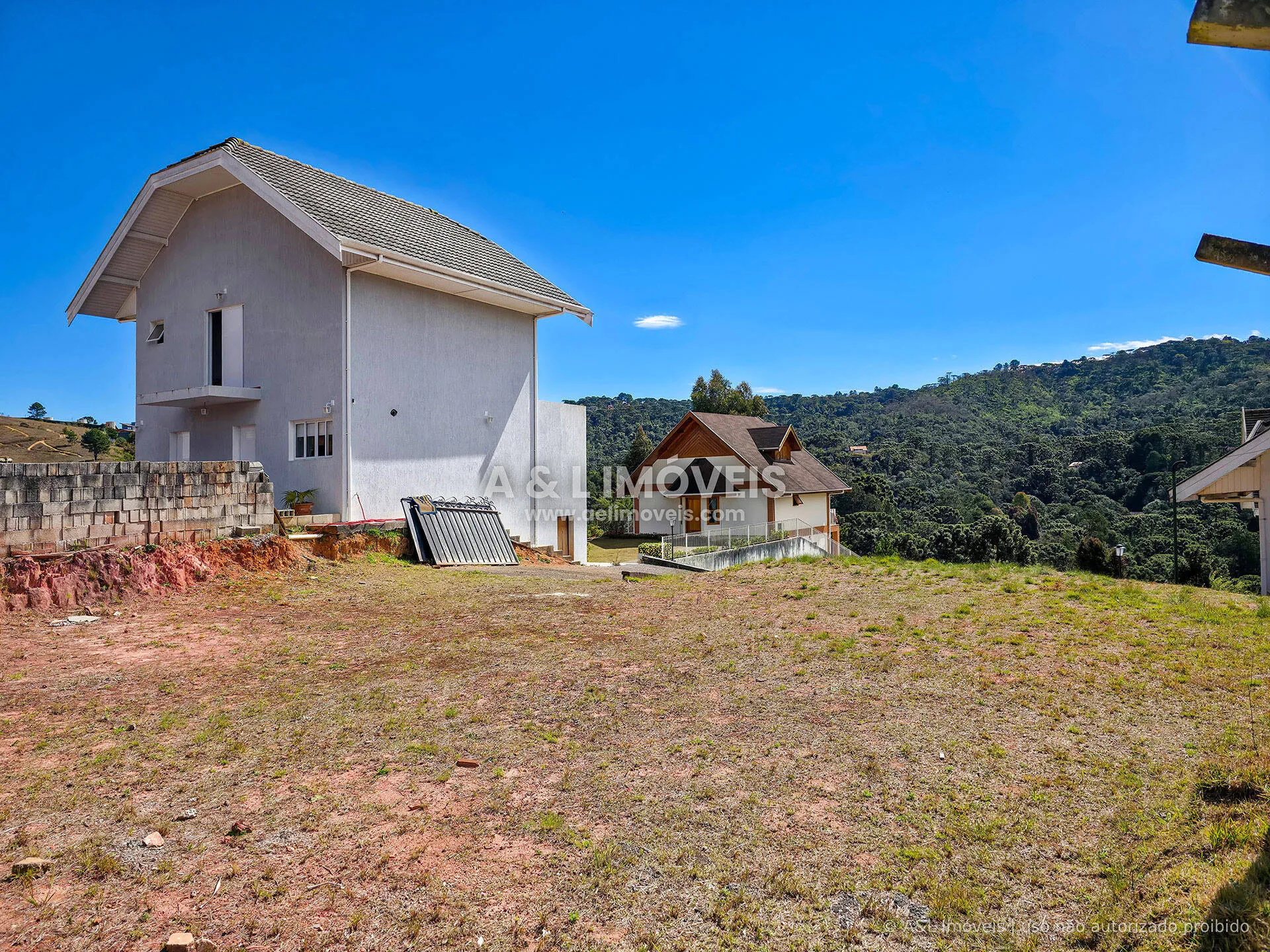 Imagem Terreno à venda em Campos do Jordão | 325,45 m² | Villagio D'Imbiry