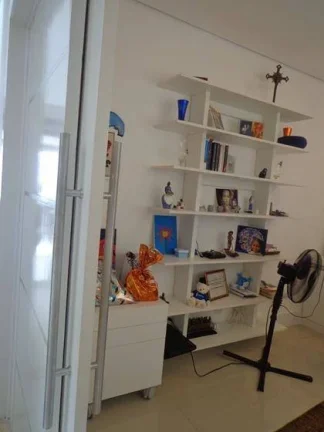 Imagem Casa à venda no Condomínio Reserva Real em Paulínia

Localização com fácil acesso pela Rodovia...