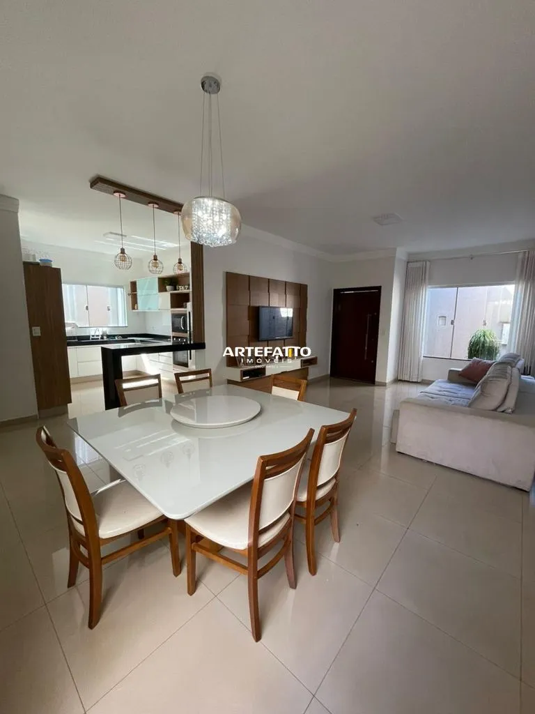Imagem Casa à venda em Franca, Jardim Riviera, com 3 quartos, 220m2